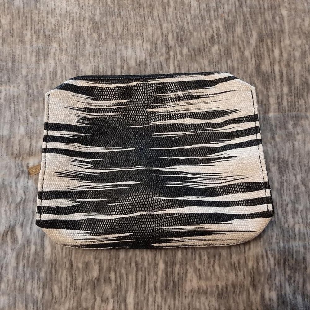 Estee Lauder black/white makeup bag